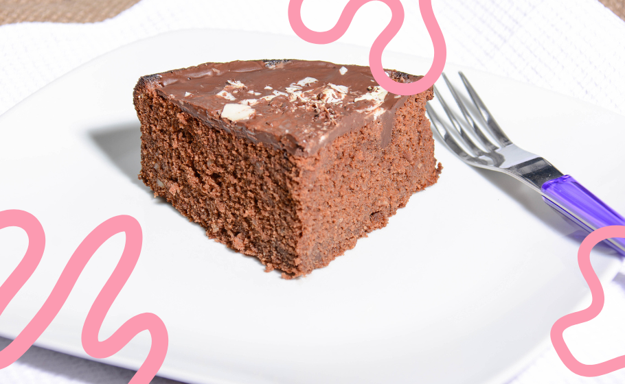 Arte mostra fatia de bolo de chocolate
